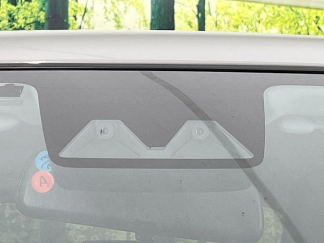 �y�X�}�[�g�A�V�X�g�z���s���ɑO���̎ԗ�����F�����A�Փ˂������Ȏ��͌x��ƃu���[�L�ŏՓˉ���Ɣ�Q�y�����A�V�X�g�B�����S�Ƀh���C�u�����y���݂��������܂��B