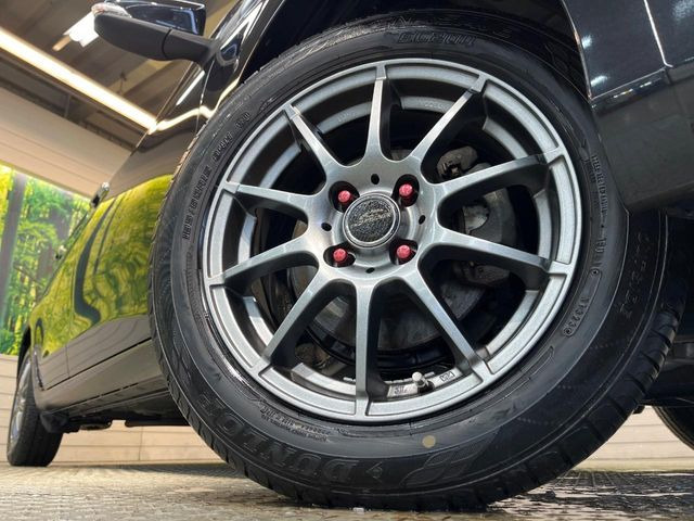【15インチアルミホイール】外観にマッチしたアルミホイールを装着しております。各種アルミホイールや、スタッドレスタイヤも取扱いしております。是非ご相談ください♪
