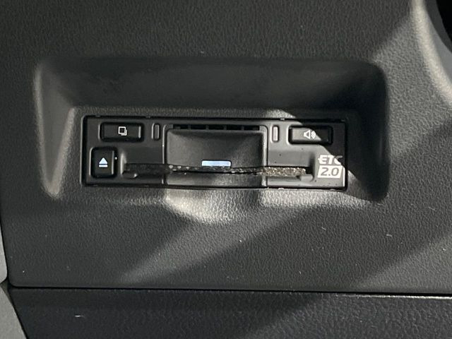 【ETC】高速道路の料金所をストレスなく通過!話題のスポットやサービスエリアに多い「スマートIC」利用時は必須のアイテムです。当店でセットアップを実施、ご納車当日からすぐにご利用いただけます!