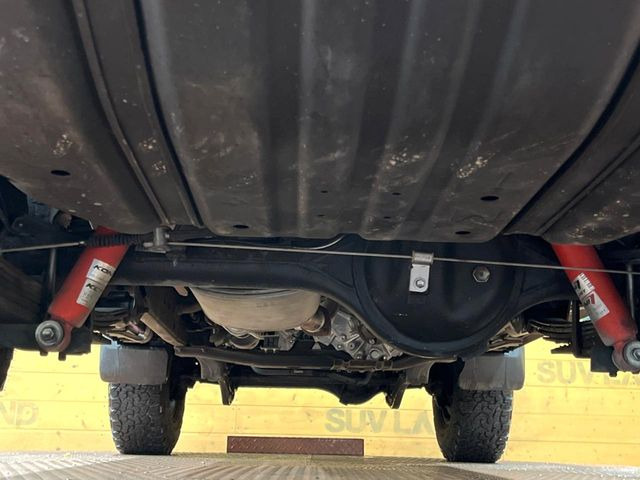 ����肪���ꂢ�Ȃ����ɁA�h�K���H�̎{�H���I�X�X���B�~��n��͂������A���ݕ��ɂ��Z���̕���A��Ń}�����E�E�B���^�[�X�|�[�c���������ɂ��D�]���������Ă���܂��B