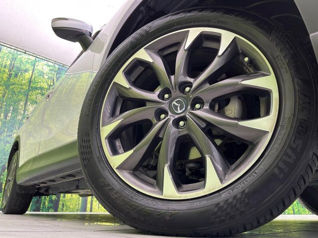 【純正19インチアルミホイール】外観にマッチした純正アルミホイールを装着しております。各種社外アルミホイールや、スタッドレスタイヤも取扱いしております。是非ご相談ください♪