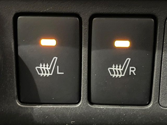 【シートヒーター】寒い日に重宝するシートヒーター!エアコンより早く温まってくれるので寒がりの人も安心ですね♪エアコンの温風は乾燥するから苦手、という方にもをおすすめです。