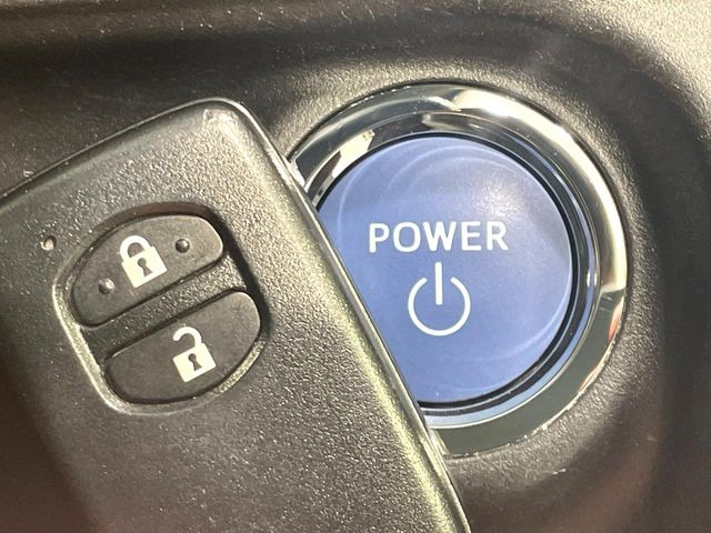 �y�X�}�[�g�L�[�z�J�o����|�P�b�g�ɓ��ꂽ�܂܂ł��h�A�̎{���E�������\�ȃX�}�[�g�L�[�𑕔��B�G���W���̃I���E�I�t�����J�M�����o���K�v����������Ƃ��Ă��֗��ł���