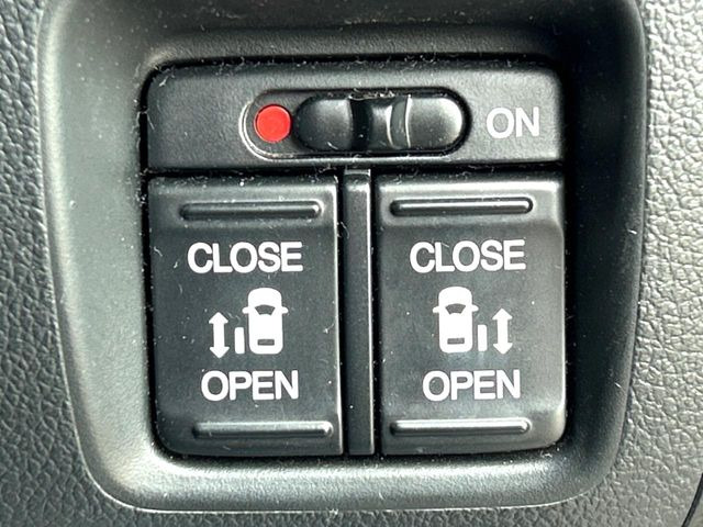 �y�����p���[�X���C�h�h�A�z�X�}�[�g�L�[��^�]�Ȃ̃X�C�b�`�Ō�ȗ����X���C�h�h�A�̊J���\���d��������͂����ăh�A���J����K�v�������A�����Ȃ��q�l�ł��ȒP�ɊJ���߂ł����K�ł���