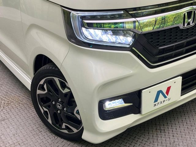 �yLED�w�b�h���C�g�z���V����ԑ��s�����ǍD�Ȏ��E���m�ۂ����S���ĉ^�]�ł��鍂�P�xLED�w�b�h���C�g�𑕔�!�_�����x�������A����d�͂��}�����Ă��܂��B