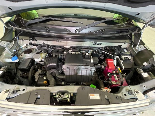 親切・丁寧な専門メカニックスタッフが応対!・車検・点検整備・事故等の修理などアフターサービスも安心。お車のカスタマイズもネクステージのサービススタッフまでご相談ください!