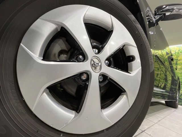 �y15�C���`�A���~�z�C�[���z�O�ςɃ}�b�`�����A���~�z�C�[���𑕒����Ă���܂��B�e��A���~�z�C�[����A�X�^�b�h���X�^�C�����戵�����Ă���܂��B���񂲑��k����������