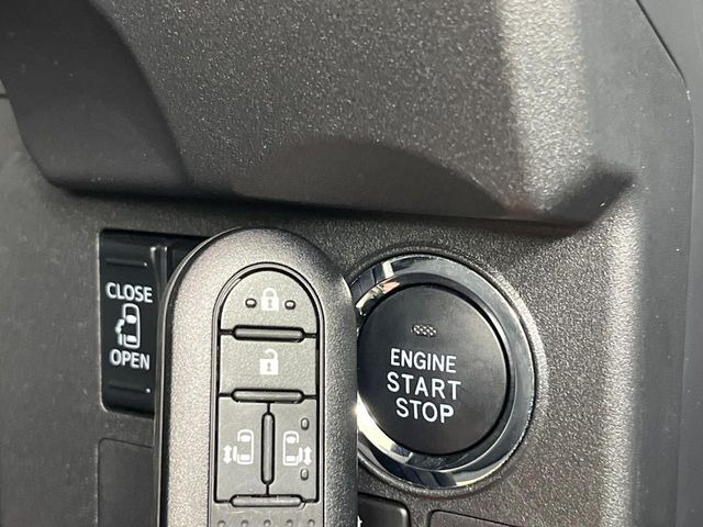 �y�L�[�t���[�V�X�e���z�J�o����|�P�b�g�ɓ��ꂽ�܂܂ł��h�A�̎{���E�������\�ȃX�}�[�g�L�[�𑕔��B�G���W���̃I���E�I�t�����J�M�����o���K�v����������Ƃ��Ă��֗��ł���