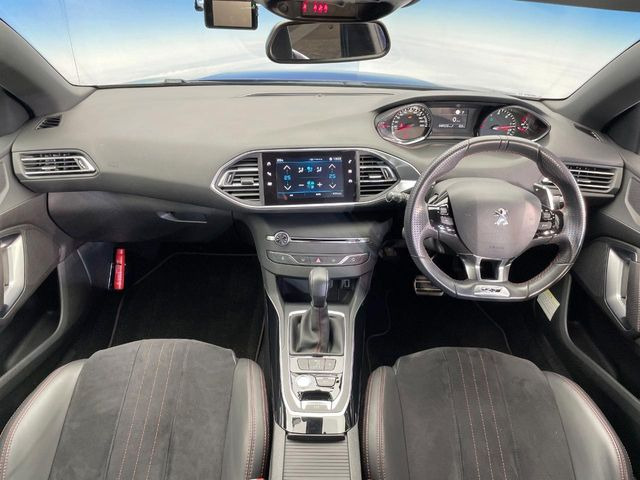 輸入車グループ総在庫数約2,000台!全国の系列店からメーカー・車種問わずご紹介出来るので、あなたにピッタリのお車が見つかるはずです♪まずはお問い合わせ下さい☆