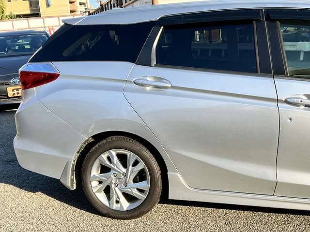 ���Ђ́A���q���܂̃j�[�Y�ɂ������o����悤�A�L�x�ȎԎ����葵���Ă���܂��B����芷���̍ۂ��A����A��낵�����肢�������܂��B