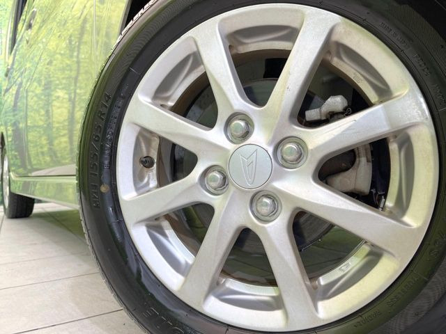 �y����14�C���`�A���~�z�C�[���z�O�ςɃ}�b�`���������A���~�z�C�[���𑕒����Ă���܂��B�e��ЊO�A���~�z�C�[����A�X�^�b�h���X�^�C�����戵�����Ă���܂��B���񂲑��k������