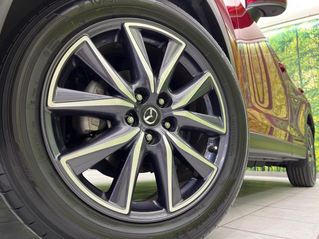 �y����19�C���`�A���~�z�C�[���z�O�ςɃ}�b�`���������A���~�z�C�[���𑕒����Ă���܂��B�e��ЊO�A���~�z�C�[����A�X�^�b�h���X�^�C�����戵�����Ă���܂��B���񂲑��k������