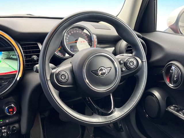 ���n���h�����̃X�������Ȃ��A���ꂢ�ȏ�Ԃ��ێ����Ă���܂��B�e�X�C�b�`���̓�����m�F�ς݂ł��B