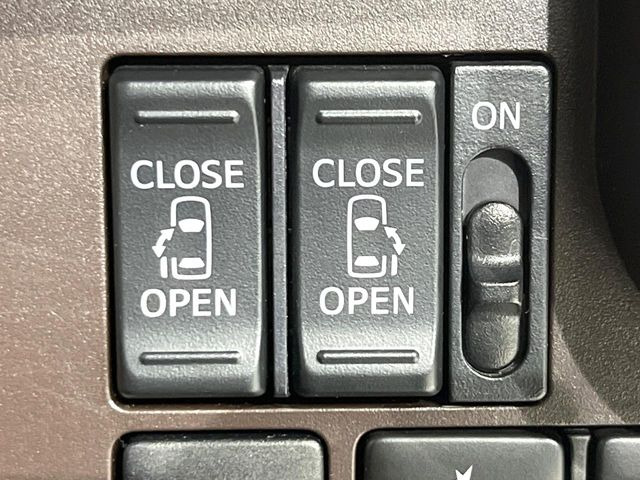 �y�����p���[�X���C�h�h�A�z�X�}�[�g�L�[��^�]�Ȃ̃X�C�b�`�Ō�ȗ����X���C�h�h�A�̊J���\���d��������͂����ăh�A���J����K�v�������A�����Ȃ��q�l�ł��ȒP�ɊJ���߂ł����K�ł���