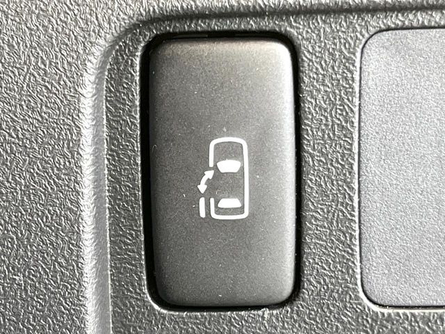 �y�p���[�X���C�h�h�A�z�X�}�[�g�L�[��^�]�Ȃ̃X�C�b�`�ŃX���C�h�h�A�̊J���\���d��������͂����ăh�A���J����K�v�������A���������q�l�ł��A�d���ו��������Ă��鎞�����N�ɊJ���߂ł��܂���