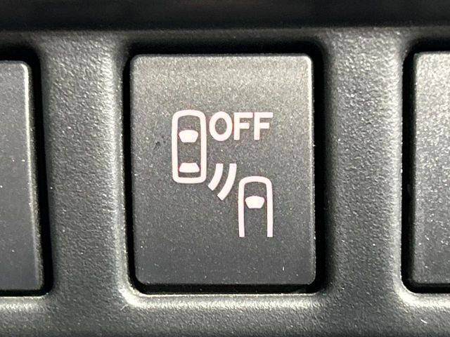 �y�����r�[�N���f�B�e�B�N�V�����z���s���A�h�A�~���[�̎��p�ɂȂ�₷���ӏ��Ɍ㑱�Ԃ��ڋ߂���ƃT�C�h�~���[�t�߂Ɍx����\���A�h���C�o�[�ɒ��ӊ��N�ƁA����̍ۂ̓n���h��������A�V�X�g�����܂��B