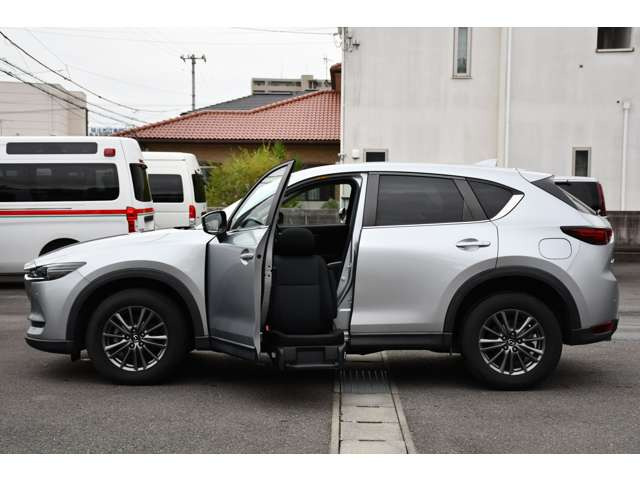 CX-52.2 XD 助手席リフトアップシート