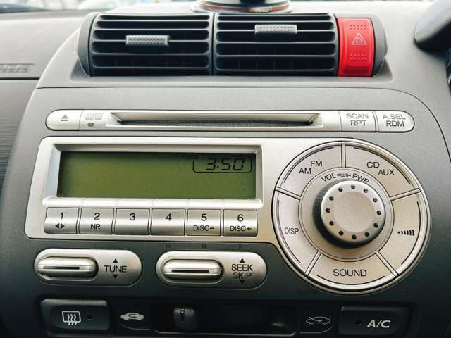 ���D�݂̃J�[�i�r�ւ̃J�X�^�����������������܂�!����]�̍ۂɂ͓��X�X�^�b�t�܂ł��C�y�ɂ����k��������