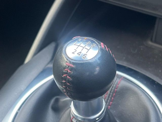 【フロア6速MT】走りの6速MT!!スポーティーな走行をお楽しみいただけます♪