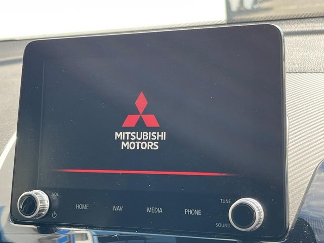 【ディスプレイオーディオ】お持ちのスマホやMP3プレイヤーとの無線接続で音楽再生が可能!コードで繋ぐわずらわしさも無く、手軽にお気に入りの音楽を楽しめます。