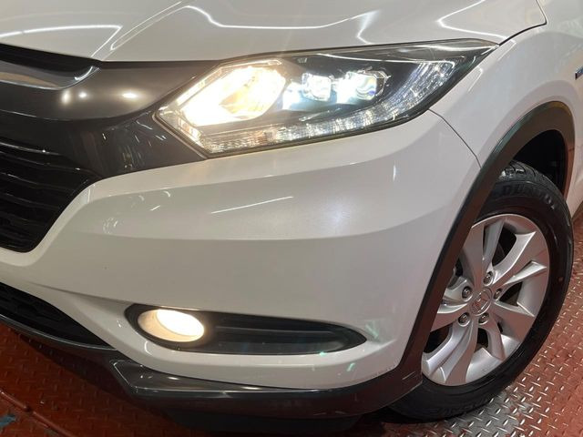 �yLED�w�b�h���C�g�z���V����ԑ��s�����ǍD�Ȏ��E���m�ۂ����S���ĉ^�]�ł��鍂�P�xLED�w�b�h���C�g�𑕔�!�_�����x�������A����d�͂��}�����Ă��܂��B