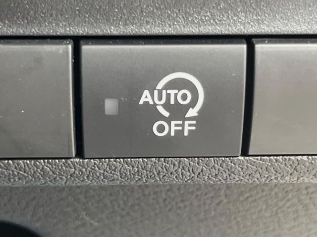 �y�A�C�h�����O�X�g�b�v�z�ԐM����a�؂Œ�Ԃ����ۂɃG���W�����~���A���ʂȔR���̏����}���܂��B�R��������ی�ɂȂ���@�\��G���W���̓u���[�L�𗣂��΍Ďn�����܂��B