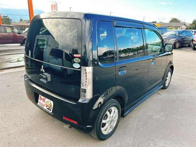 お客様のご予算帯に合わせたお車を常時100台以上取り揃えています!当社のスタッフがお客様のお車選びをしっかりサポートしご提案させていただきます!