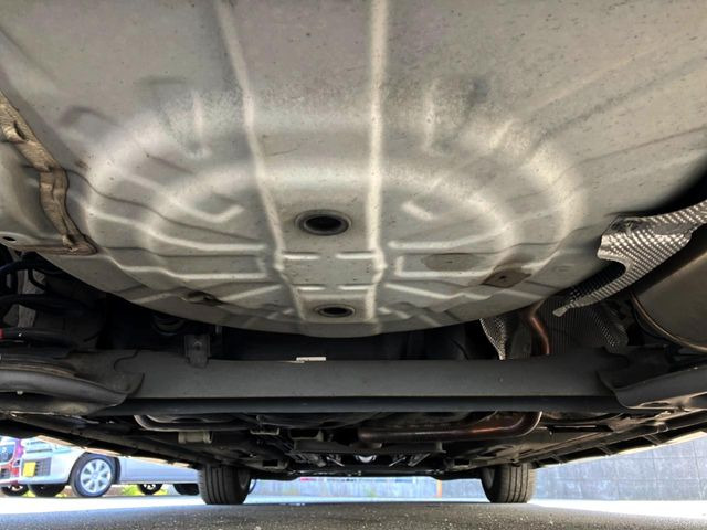 下回りがきれいなうちに、防錆加工の施工がオススメ。降雪地域はもちろん、沿岸部にお住いの方や、趣味でマリン・ウィンタースポーツをされる方にご好評いただいております。