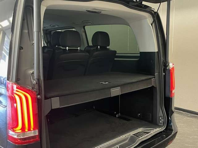 全てのお車が屋内にあるわけでは御座いませんので、来店前に事前連絡をお願い致します。