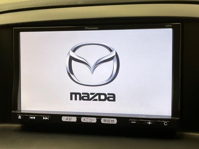 【純正ナビ】人気の純正ナビを装備。オーディオ機能も充実しており、Bluetooth接続すればお持ちのスマホやMP3プレイヤーの音楽を再生可能!毎日の運転がさらに楽しくなります!!