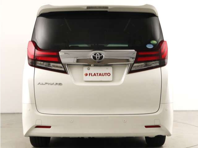 前後ドライブレコーダーもお取り付けできます!安心安全なカーライフには必需品ですね!