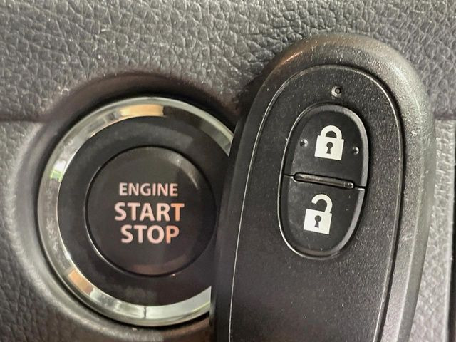 �y�L�[���X�X�^�[�g�V�X�e���z�J�o����|�P�b�g�ɓ��ꂽ�܂܂ł��h�A�̎{���E�������\�ȃX�}�[�g�L�[�𑕔��B�G���W���̃I���E�I�t�����J�M�����o���K�v����������Ƃ��Ă��֗��ł���