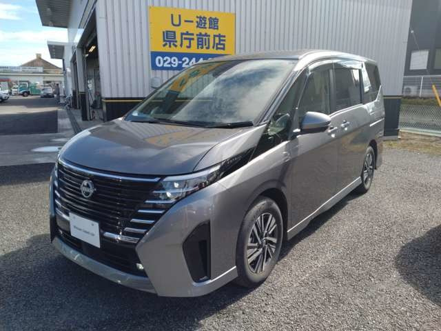 セレナ1.4 e-POWER ハイウェイスターV