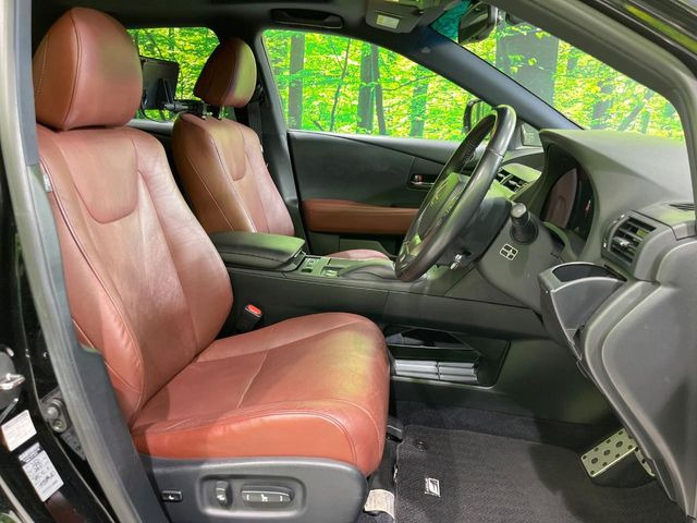 ドライバーによって運転しやすいポジションは異なり、あの車はどうなのか不安なこともありますよね。気になるお車は店頭で乗り込んでご確認いただけます♪