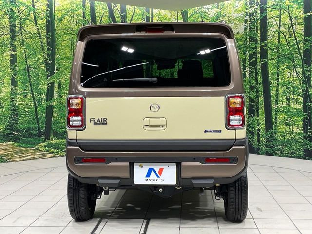 安心の最長10年・走行無制限保証(有償)をご用意。保証内容も充実はもちろん、無料点検&オイル交換や、年中無休の全国・24時間ロードサービスも付帯されておりますのでご安心下さい。