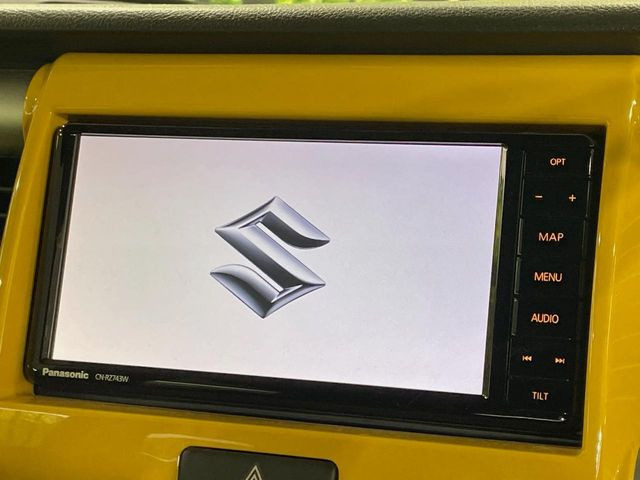 �y�����i�r�z�l�C�̏����i�r�𑕔����Ă���܂��B�i�r�̎g���₷���͂������A�I�[�f�B�I�@�\���[��!�L�����v�◷�s�͂������A�ʋ΂┃�����ȂǕ��i�̃h���C�u���y�����Ȃ�͂���