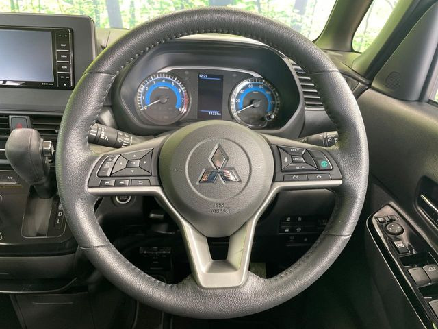 �y�����v�����X�e�A�����O�z�㎿�Ȋv���g�p���邱�ƂŁA��ɂ����������݂ƂĂ��^�]���₷���n���h���ł���