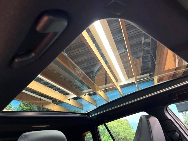 �y�p�m���}���[�t�z��^�̃K���X���[�t���ڂŎԓ��̉��������C�ɃA�b�v!�J���I�ȃh���C�u�����y���݂��������܂��B