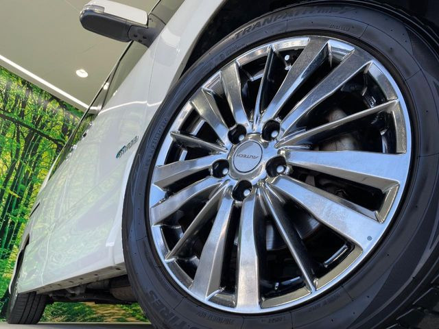 �y����17�C���`�A���~�z�C�[���z�O�ςɃ}�b�`���������A���~�z�C�[���𑕒����Ă���܂��B�e��ЊO�A���~�z�C�[����A�X�^�b�h���X�^�C�����戵�����Ă���܂��B���񂲑��k����������