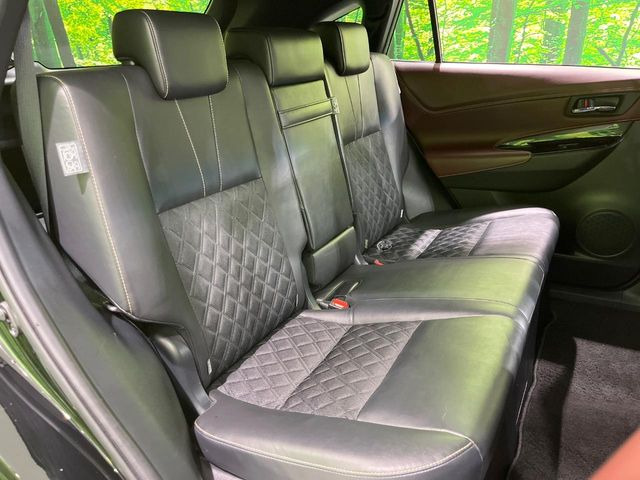 �y�n�[�t���U�[�V�[�g�z�������ƍ���S�n�𗼗������l�C�̃V�[�g���w�ʁE���ʂ̃t�@�u���b�N�f�ނ́A�ʋC���̗ǂ��⊊��ɂ����ɗD��Ă��܂��B�C���╞���ɍ��E���ꂸ���K�ɂ���肢�������܂��B