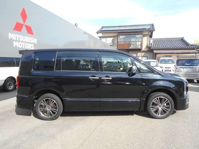 デリカD:5アーバンギア 2.2 G パワーパッケージ 4WD