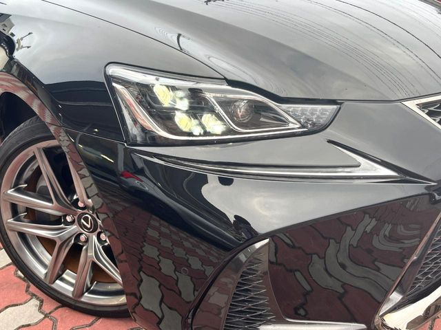 �y�t��LED�w�b�h���C�g�z���V����ԑ��s�����ǍD�Ȏ��E���m�ۂ����S���ĉ^�]�ł��鍂�P�xLED�w�b�h���C�g�𑕔�!�_�����x�������A����d�͂��}�����Ă��܂��B