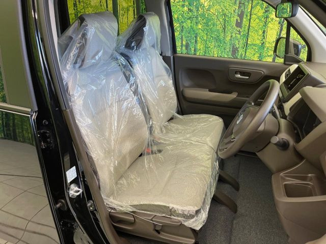 もちろん車内はキレイです♪よりクリーンな状態をキープしたいお客様には『ナノゾーンコート』がおすすめ!新型コロナウイルス対策や、除菌・消臭に効果を発揮し多くの方にご好評いただいております。