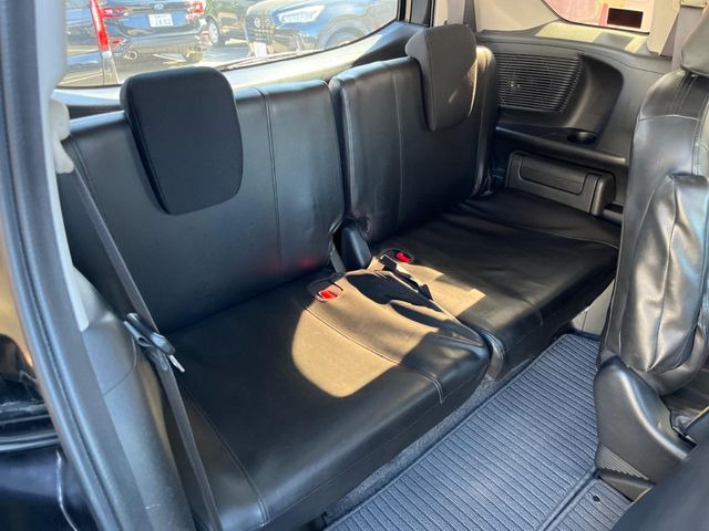 3��ڃV�[�g�͂�������ԗǍD����l�ł��������ƍ����Ē����܂��̂ŁA��l���ł̂��o���������N���N�ł��􂲉Ƒ��ŁA�C�̒m�ꂽ���ԂŁA�h���C�u�ɍs���̂��y���݂ł��ˁ�