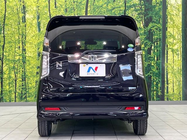 安心の最長10年・走行無制限保証(有償)をご用意。保証内容も充実はもちろん、無料点検&オイル交換や、年中無休の全国・24時間ロードサービスも付帯されておりますのでご安心下さい。