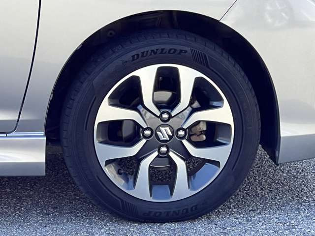 弊社は、お客さまのニーズにお応え出来るよう、豊富な車種を取り揃えております。お乗り換えの際も、是非、よろしくお願いいたします。