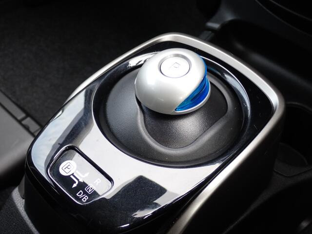 �V�t�g�m�u�̓X�����Ȃ��A���ꂢ�ȏ�Ԃł��B���ł��G��镔�������ꂢ���Ƒ�؂ɏ���Ă������Ƃ�������܂���B