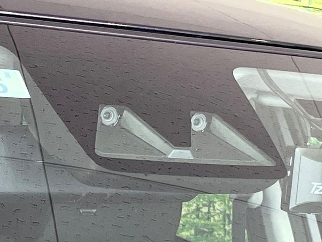 �y�X�}�[�g�A�V�X�g�z���s���ɑO���̎ԗ�����F�����A�Փ˂������Ȏ��͌x��ƃu���[�L�ŏՓˉ���Ɣ�Q�y�����A�V�X�g�B�����S�Ƀh���C�u�����y���݂��������܂��B