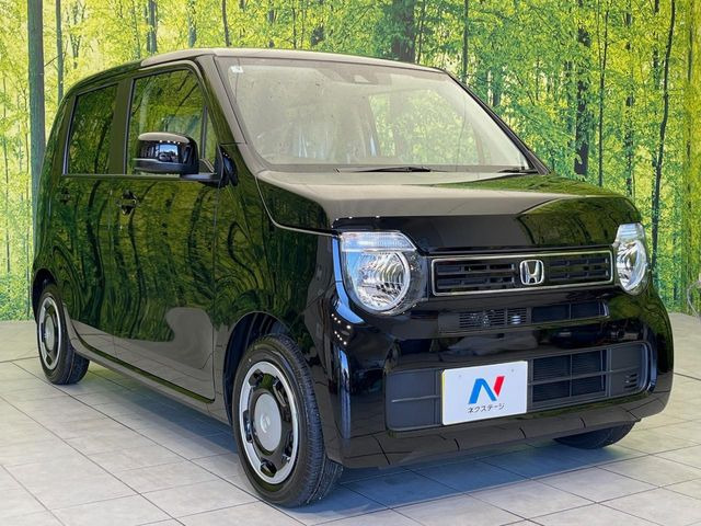 高透明度のガラス皮膜で撥水はもちろん、上質なツヤ・光沢を実現。紫外線や酸性雨から大切な愛車を保護し、色あせ・劣化を防止。「弾スプラッシュコート」、「弾プリミッサコート」からお選びいただけます。