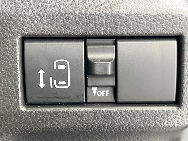 【パワースライドドア】スマートキーや運転席のスイッチでスライドドアの開閉が可能♪電動だから力を入れてドアを開ける必要が無く、小さいお子様でも、重い荷物を持っている時もラクに開け閉めできます♪